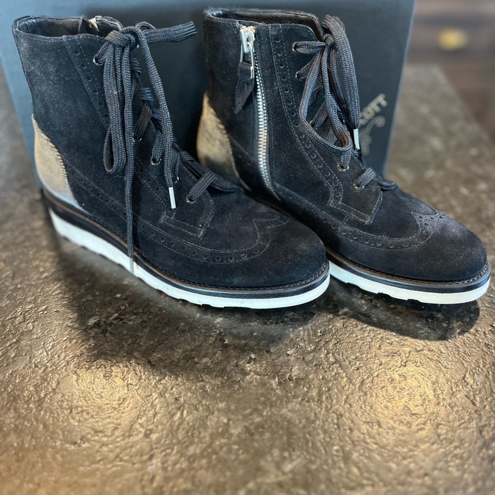 Office of Angela Scott Mr Harrison black suede boots - Picture 6 of 9